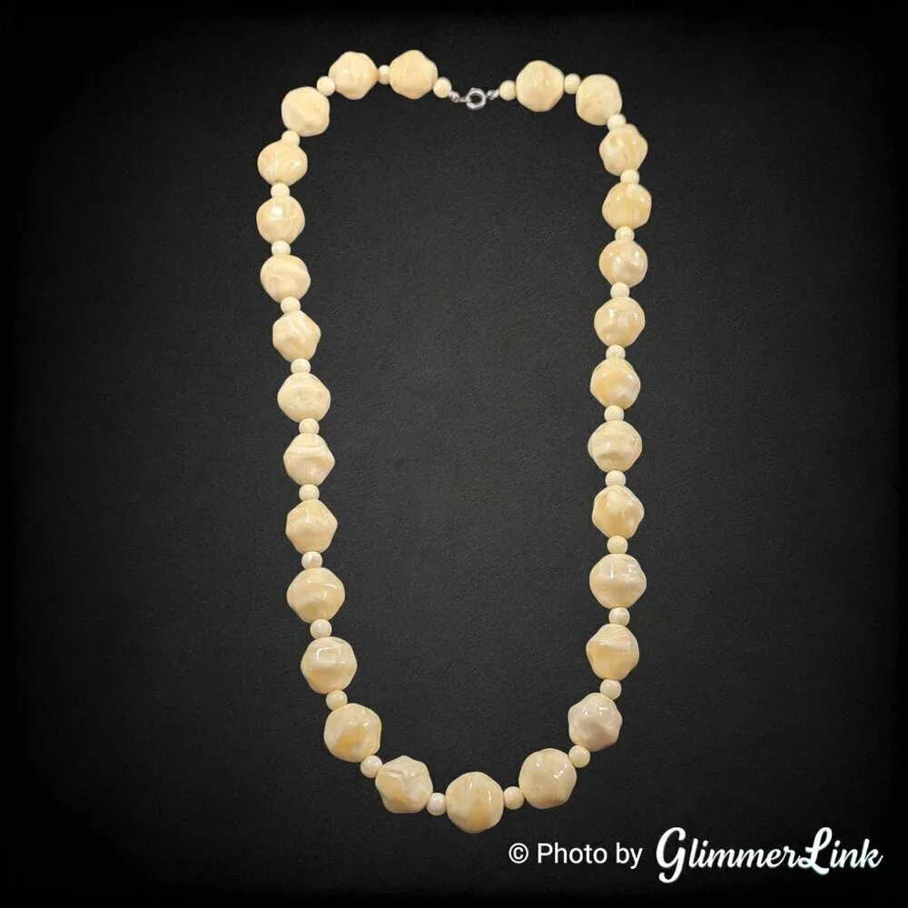 Vintage Cream Plastic Marbled Chunky Bead Necklace